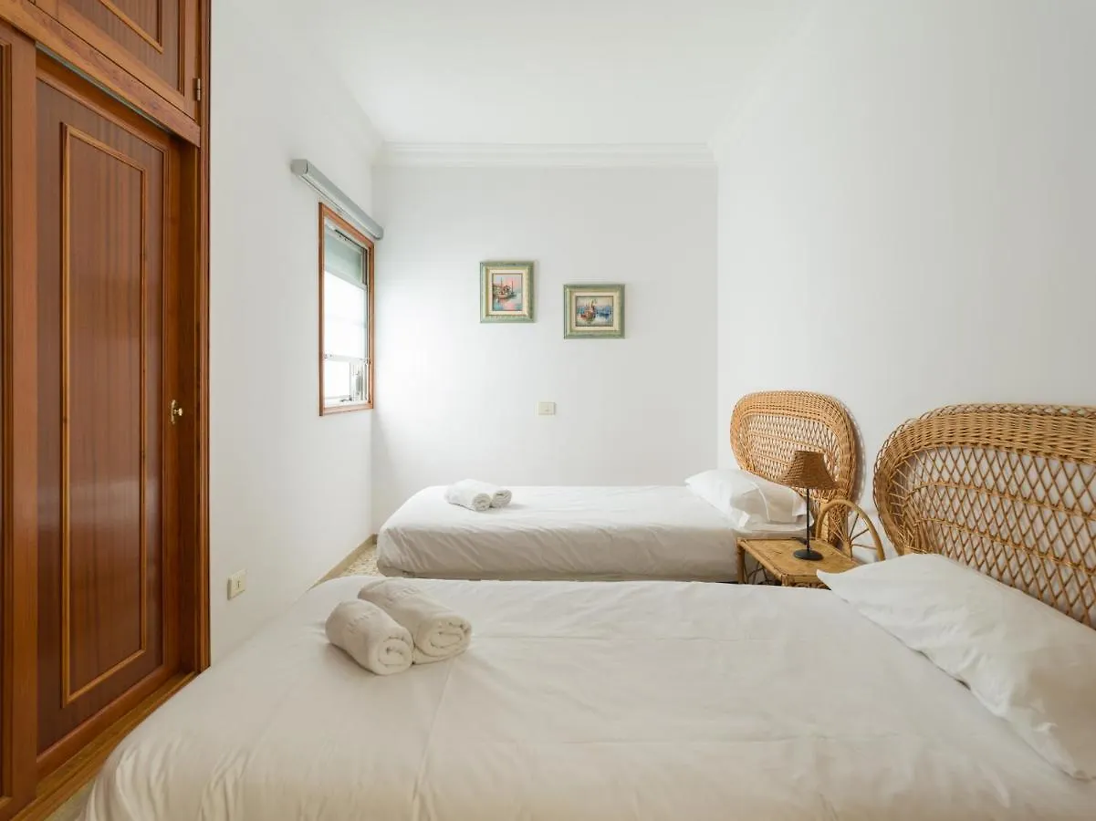 Huge Balcony Over Las Canteras By Canariasgetaway Las Palmas de Gran Canaria Hiszpania